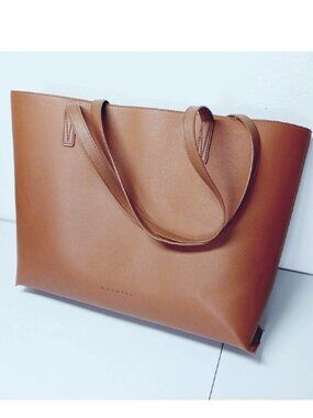 🎁FREE with $20!-- PU leather brown light weight tote bag